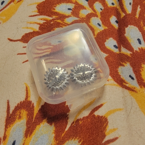 Sterling 925 Starburst Designer Dupe Earrings - Picture 5 of 5